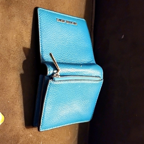 Michael Kors Leather True Blue Jet Set Carry All Card Case Mini Wallet - Picture 5 of 8